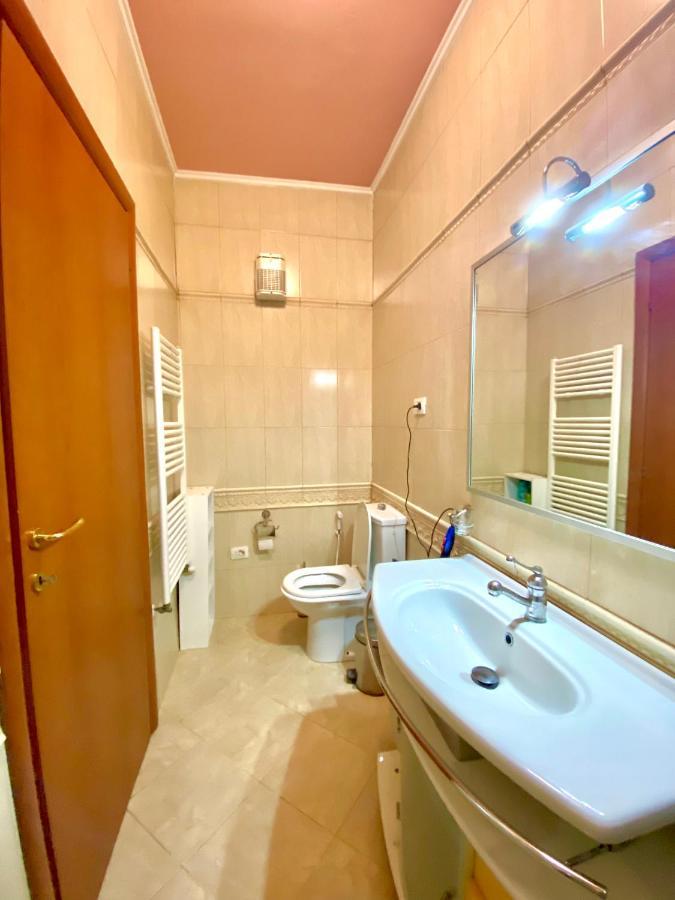 “Stadium” Apartment Tirana Eksteriør billede