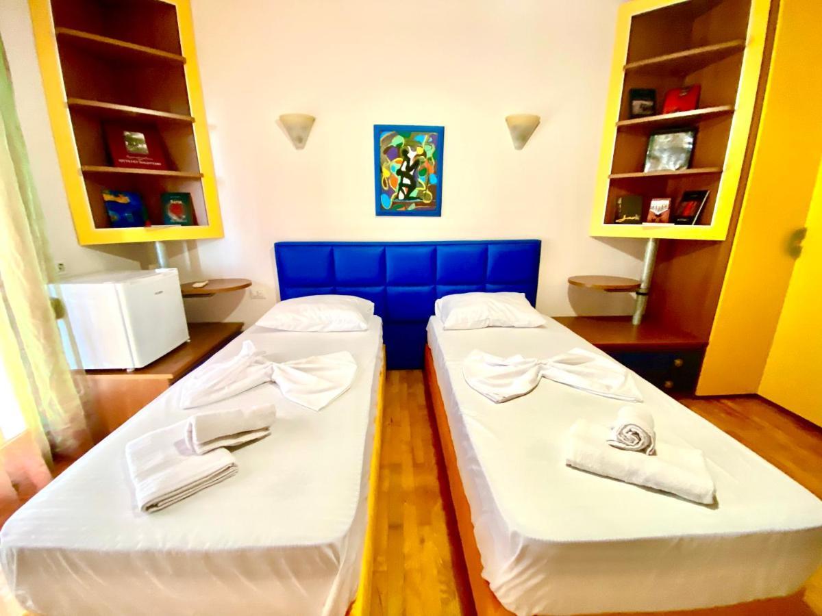 “Stadium” Apartment Tirana Eksteriør billede