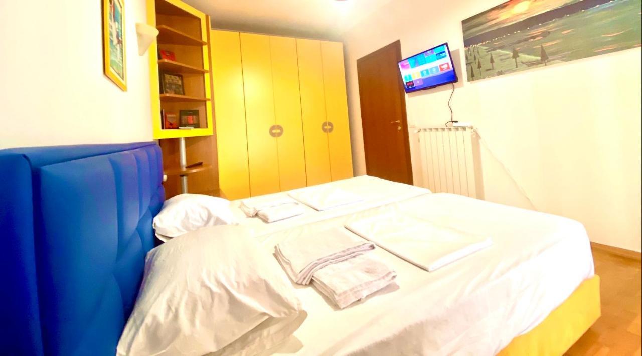 “Stadium” Apartment Tirana Eksteriør billede